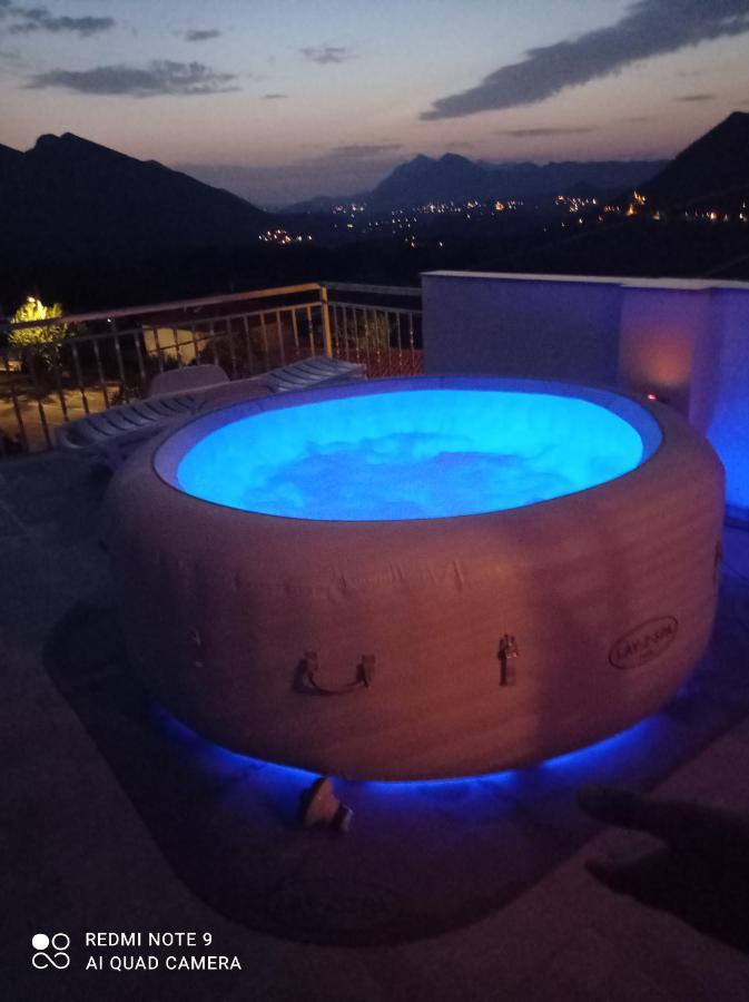 Holiday Home Horizonte With Jacuzzi Gornja Brela Exterior photo