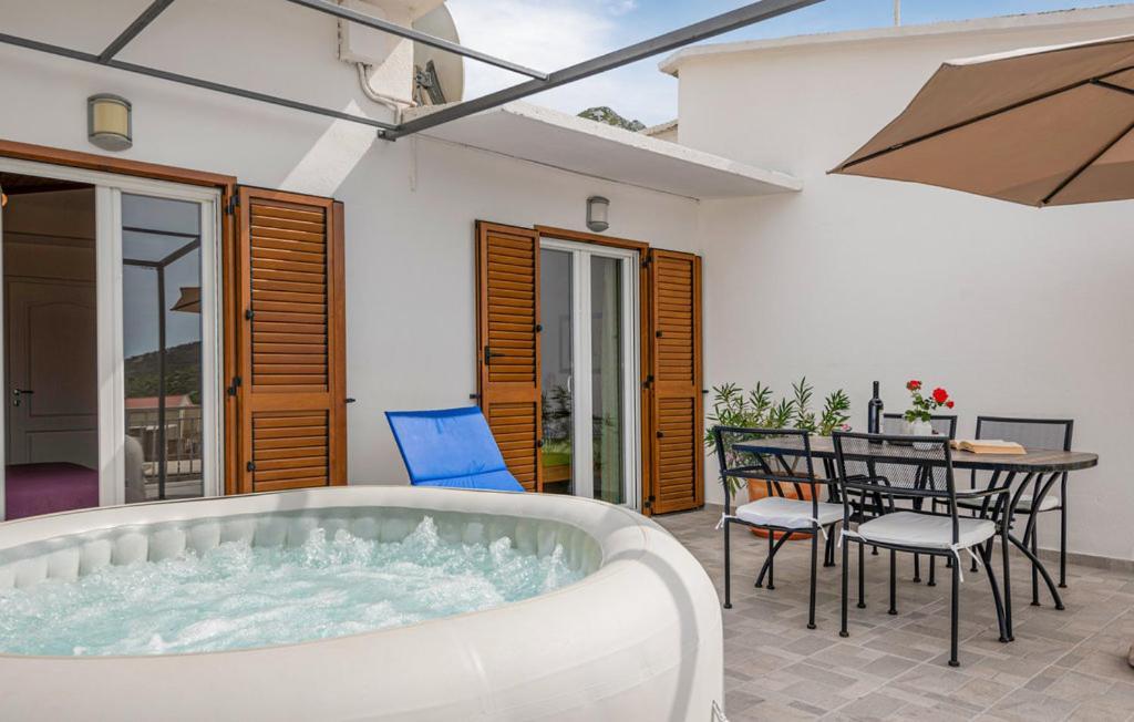 Holiday Home Horizonte With Jacuzzi Gornja Brela Exterior photo